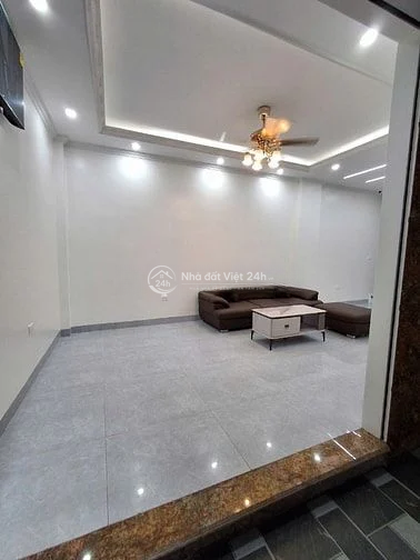 Tôi bán nhà 6 tầng nội thất đầy đủ, đầu ngõ 181, Trần Phú, Văn Quán HĐ congtest