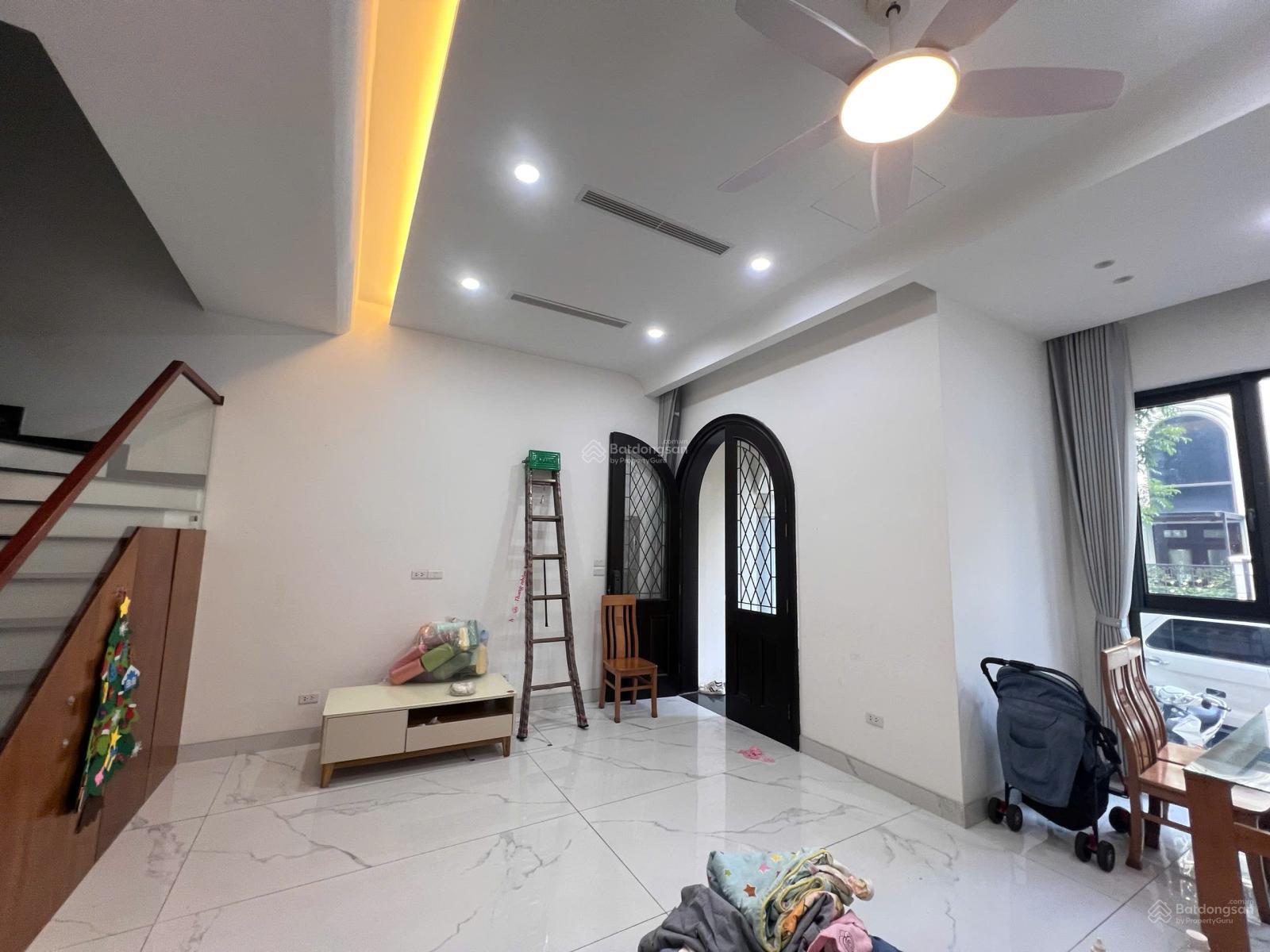Bán căn nhà liền kề tại đường Ngọc Trai 8