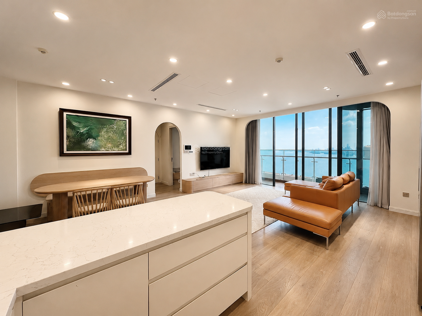 Minh Kha: Cam kết đúng căn, giá thực | Cho thuê căn hộ Vinhomes Ba Son 83m² 2PN Q1 Tôn Đức Thắng -