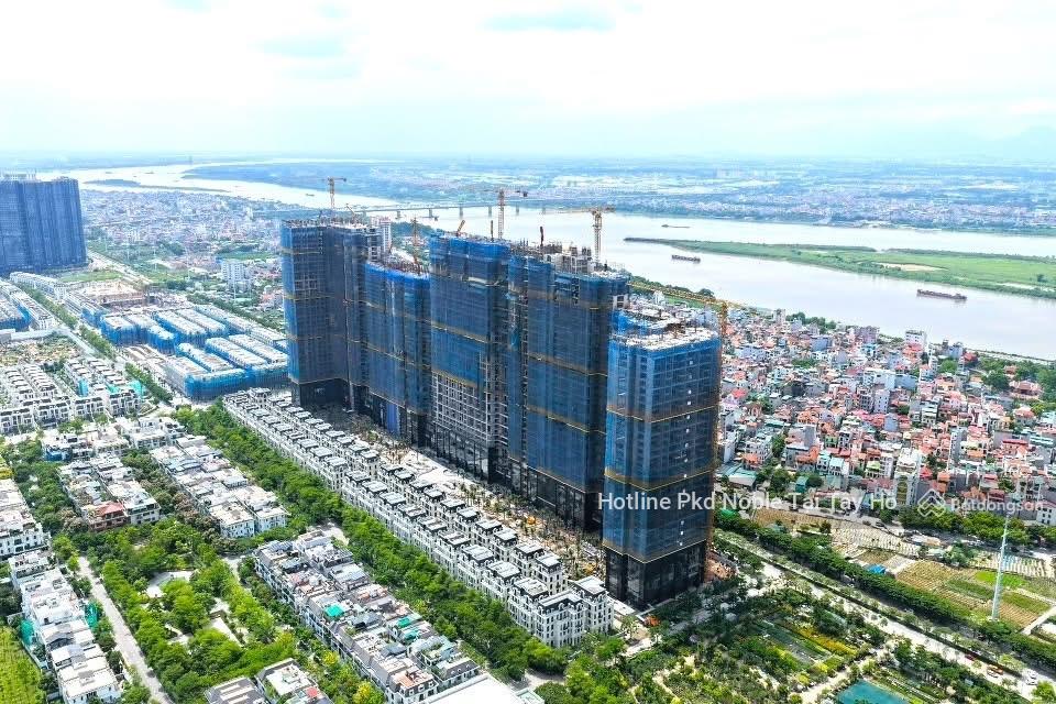 ĐỘC QUYỀN: Bán Nhà Mặt Phố 290m² Ngõ 75 Hồ Tùng Mậu, Sổ Đỏ, 5PN, 100 Tỷ. LH Ngay!