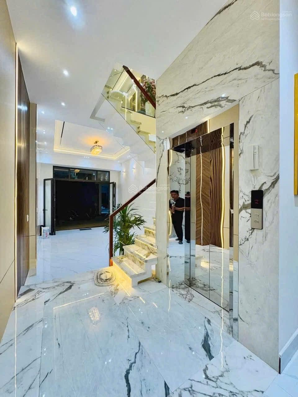 Tôi cần tiền nên bán gấp căn nhà đường Bùi Văn Thêm phường 9 quận Phú Nhuận chỉ với giá 3tỷ250