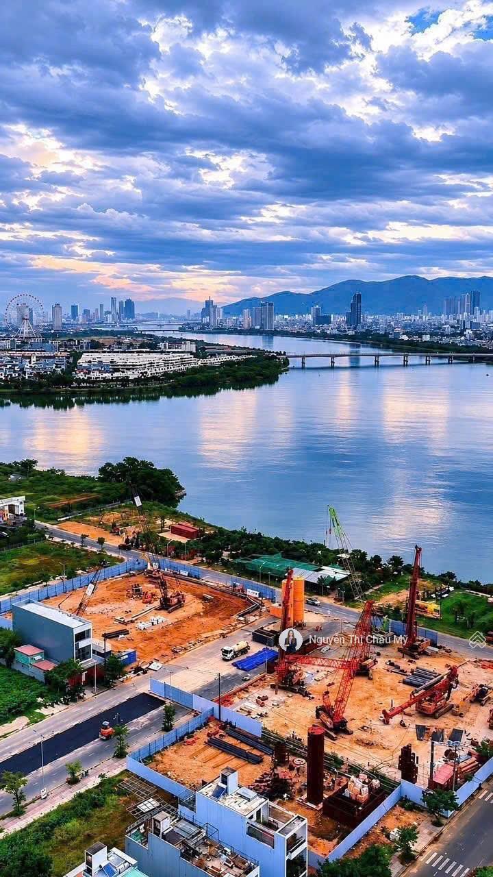 S-Light Tower: Căn Hộ 76m² 2PN Sổ Hồng Kề Sông Hàn, Hòa Xuân Đà Nẵng - Chỉ 4.03 Tỷ